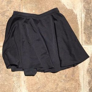 Black Skater Skirt - Size L/G